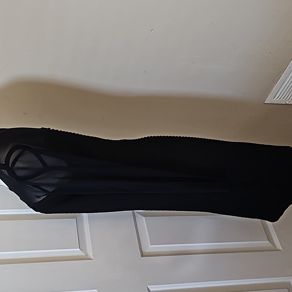 Dress - Picture 3 of 8